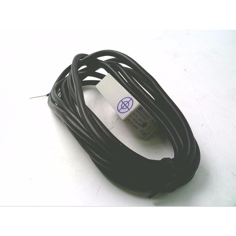 Индуктивный датчик приближения Telemecanique Sensors XS7G12PA140