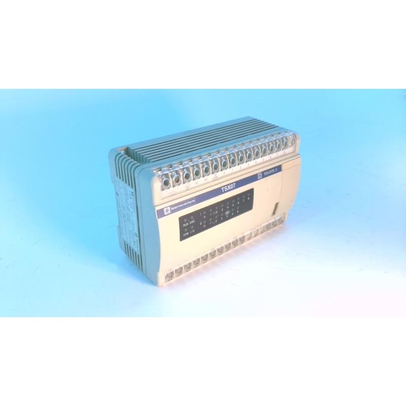 Нано-программируемый контроллер Schneider Electric TSX07211622