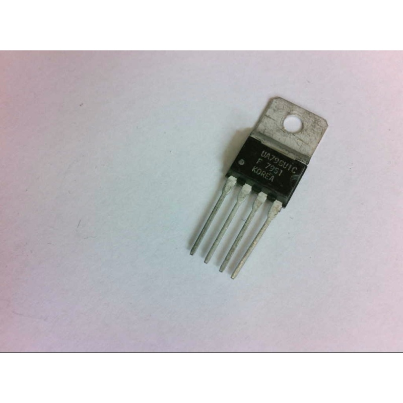 Регулятор напряжения UA79GU1C