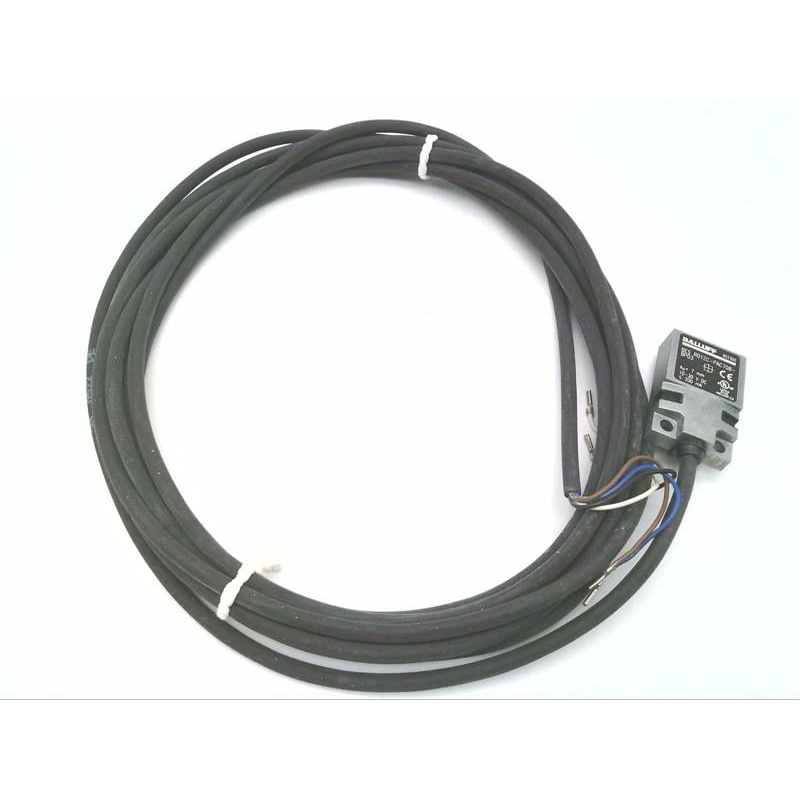 Индуктивный датчик Balluff BES R01ZC-PAC70B-BP03