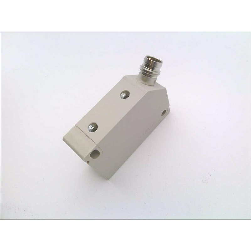 Индуктивный датчик Telemecanique Sensors XS7G12PA140S