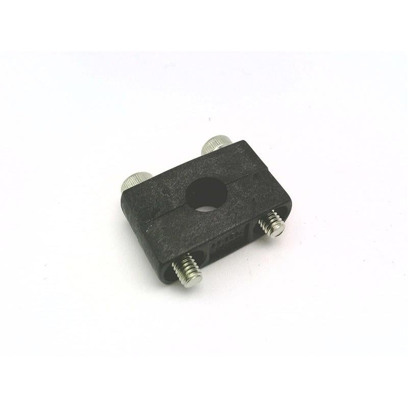 Монтажный кронштейн Y92EB8