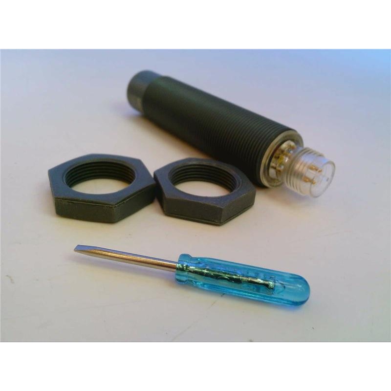 Капактивный датчик Rechner KAS-80-A23-A-M18-PBT-Y3-1-NL