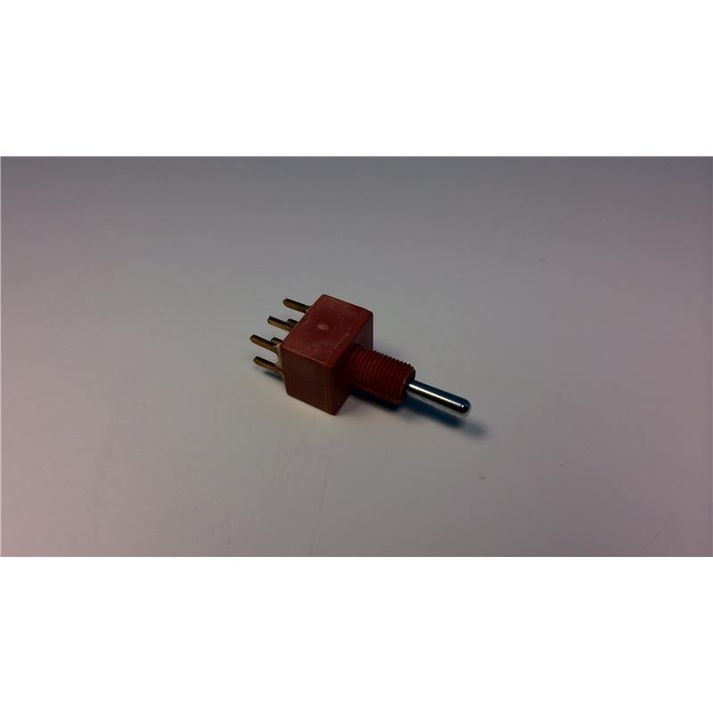Тумблерный переключатель ITT E215SYCBE
