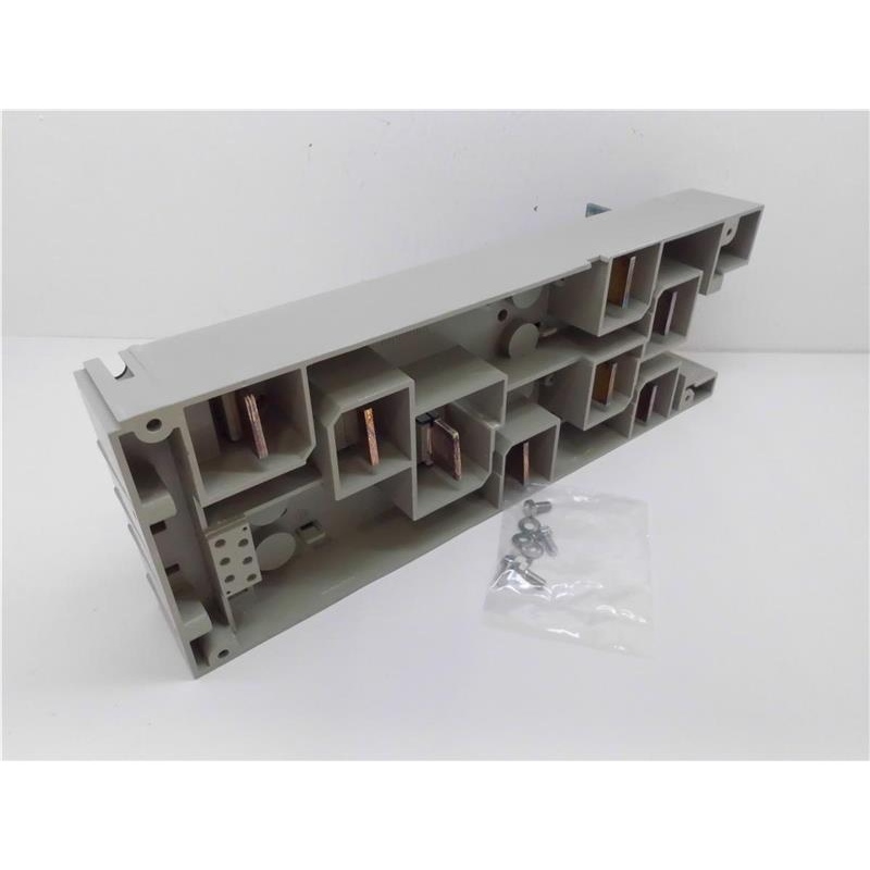 Аксессуары и комплекты для панельных шкафов Schneider Electric MG87741