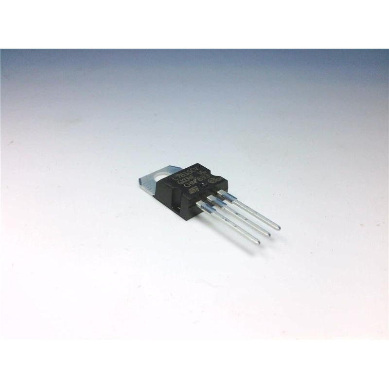 Линейный регулятор напряжения L7815CV