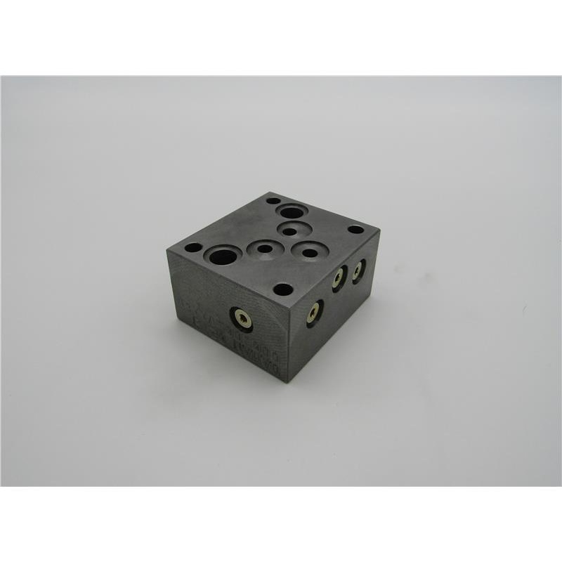 Адаптер клапана из ковкого сплава Daman Products DD03D05VAABM