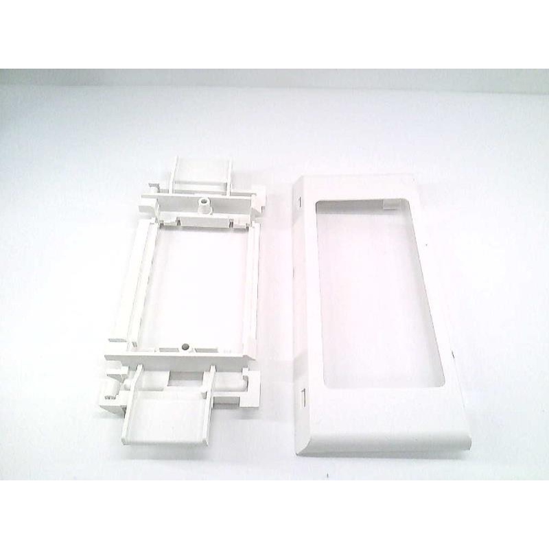 Крепление кронштейна защелкивающегося устройства Wiremold 5450TWH