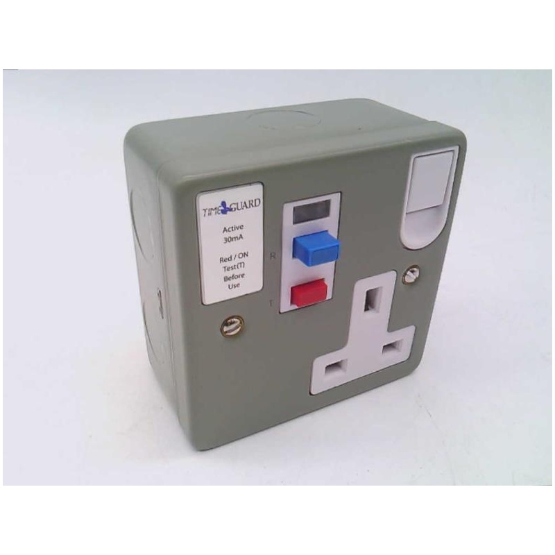 Гнездо Timeguard TFA03M