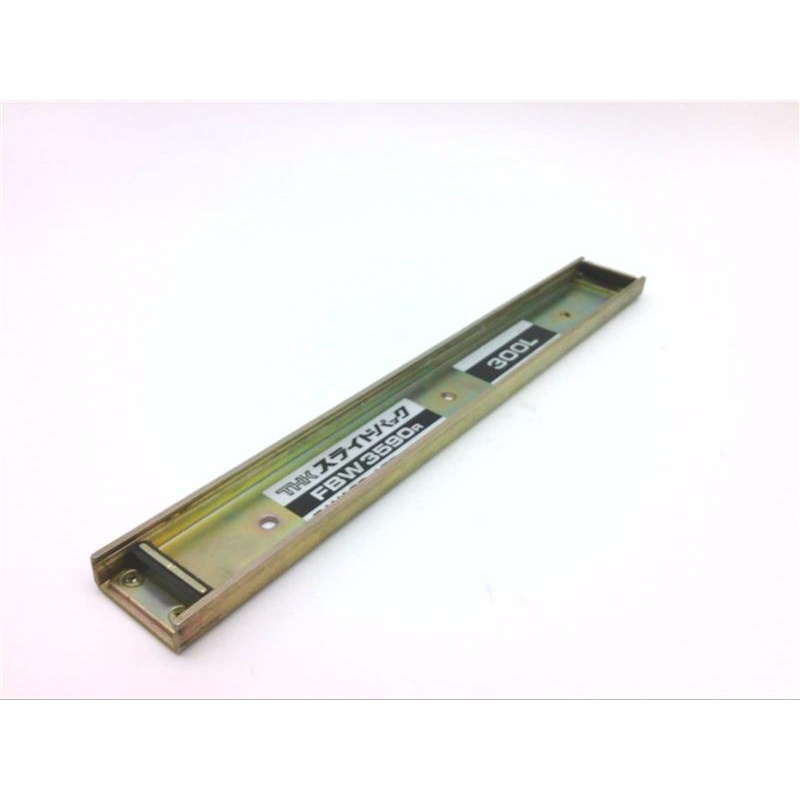 Крепление линейного ползуна THK FBW3590R-300L