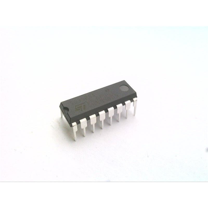 Коммутационный контроллер ST Micro SG3525AN