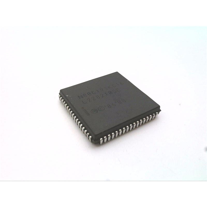 Ис Intel N80C196KC16