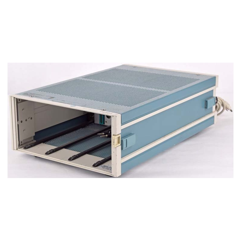 Источники питания Tektronix TM504