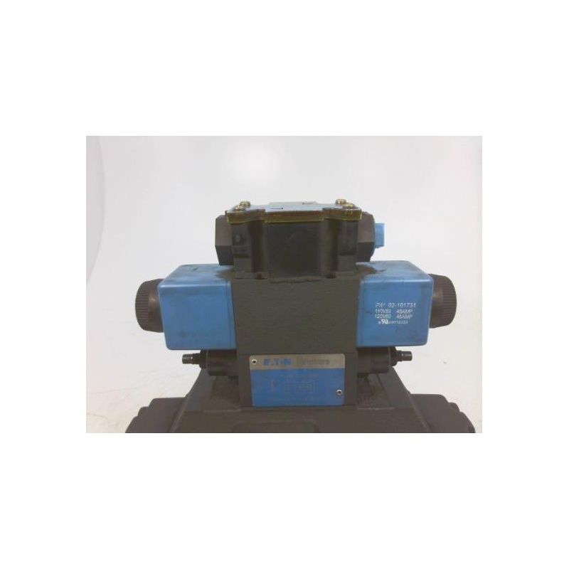 Распределительный клапан Eaton DG4V-3S-6C-M-FTWL-B3-60