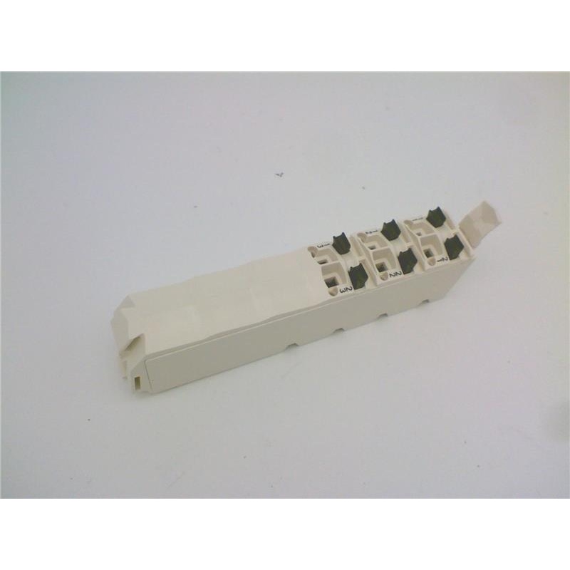 Терминальный блок Schneider Electric TM5ACTB06